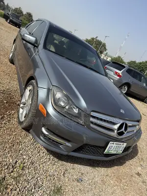 Mercedes-Benz C300 2011 Gray
