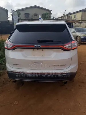 Ford Edge SE 4dr AWD 2017 White
