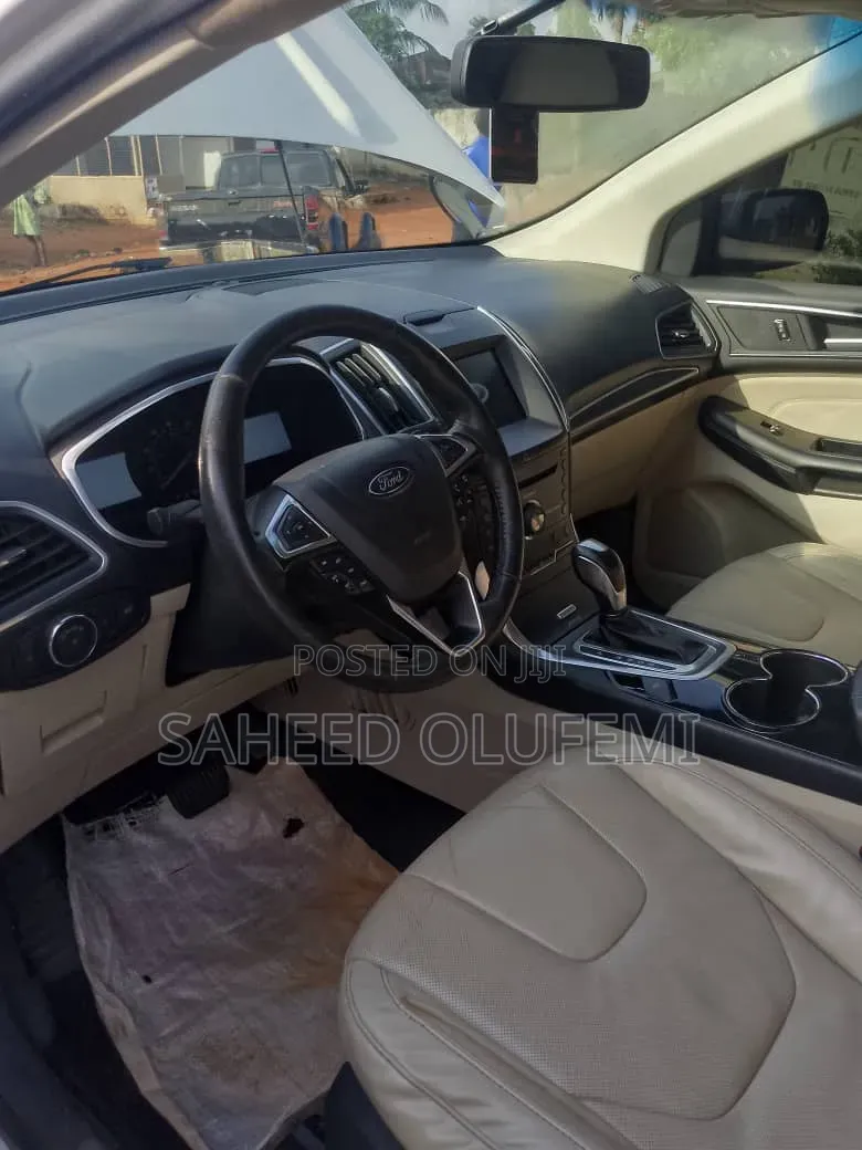 Ford Edge SE 4dr AWD 2017 White