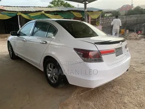 Honda Accord 2.0 Estate Automatic 2012 White