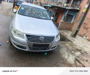 Volkswagen Passat 2009 Silver