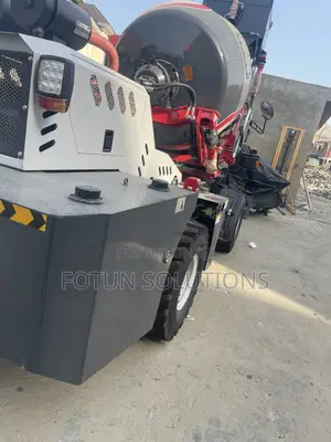 Self Load Mobile Mixer