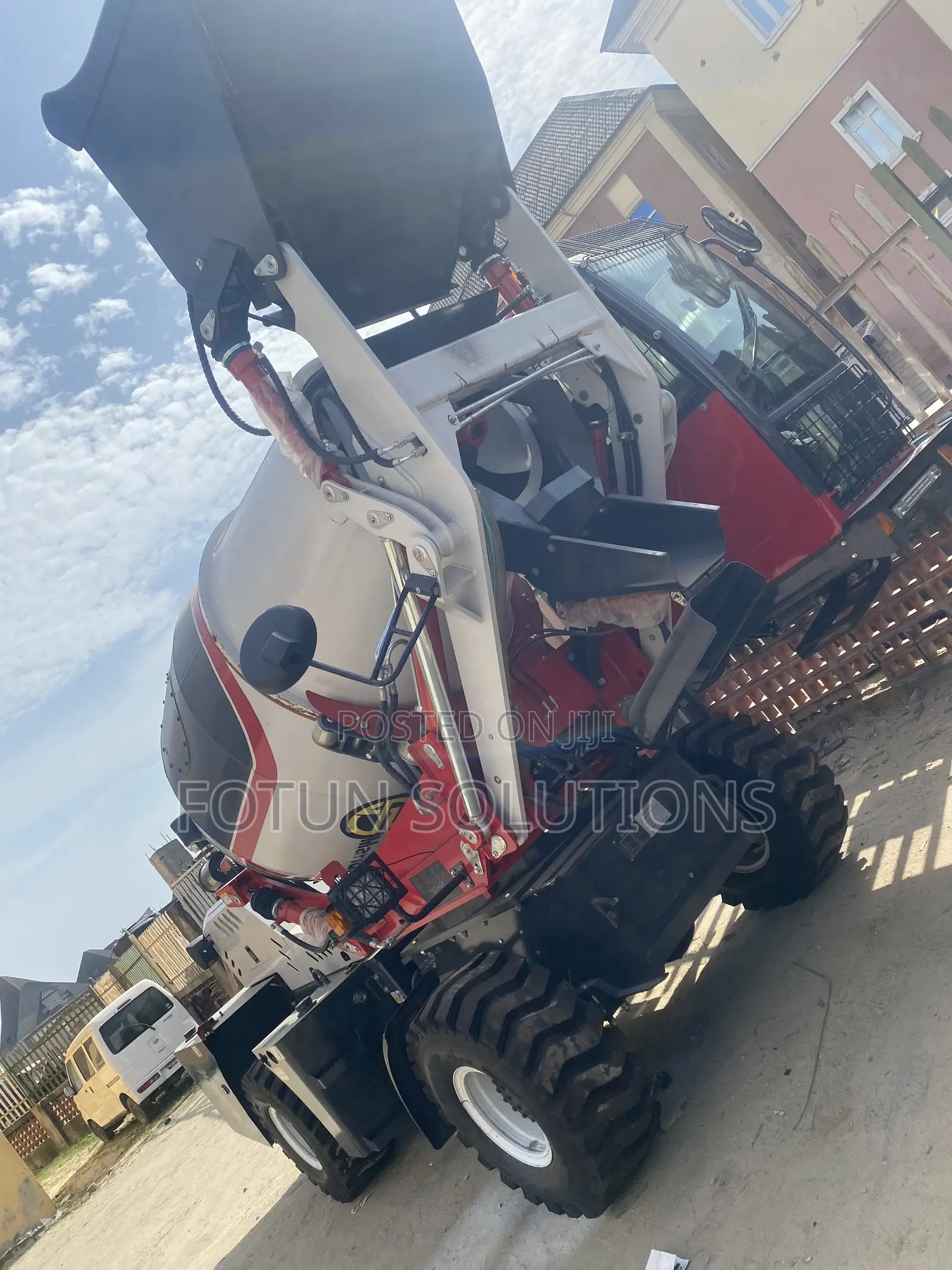 Self Load Mobile Mixer