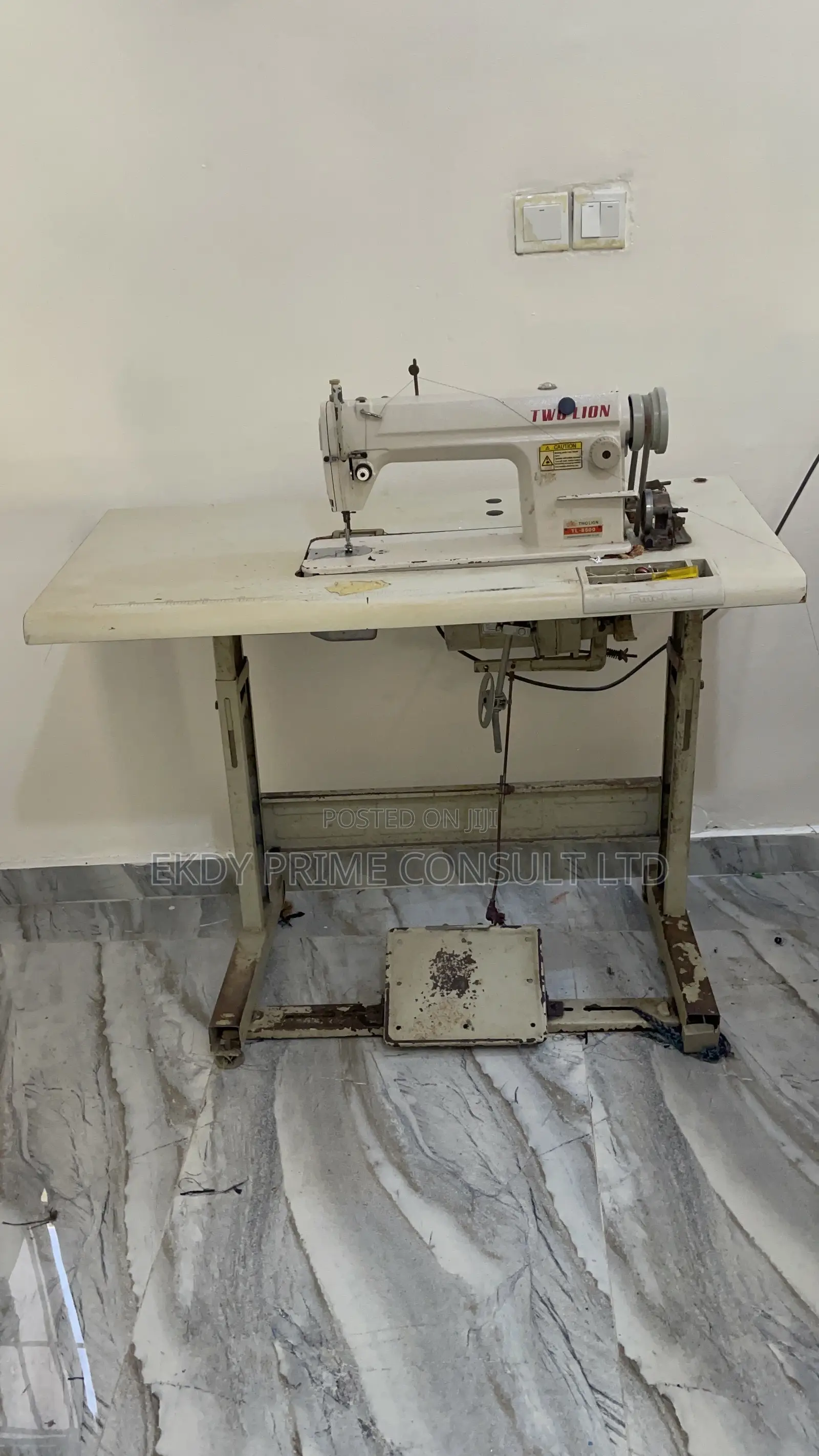 Two Lion Industrial Sewing Machine