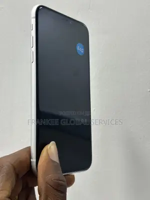 Apple iPhone XR 64 GB White