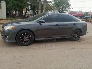 Toyota Camry 2012 Gray