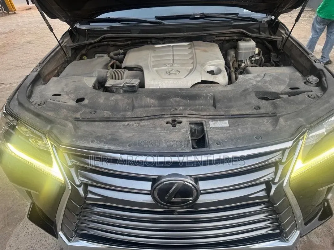 Lexus LX 2019 Black