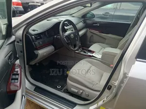 Toyota Camry 2014 Silver
