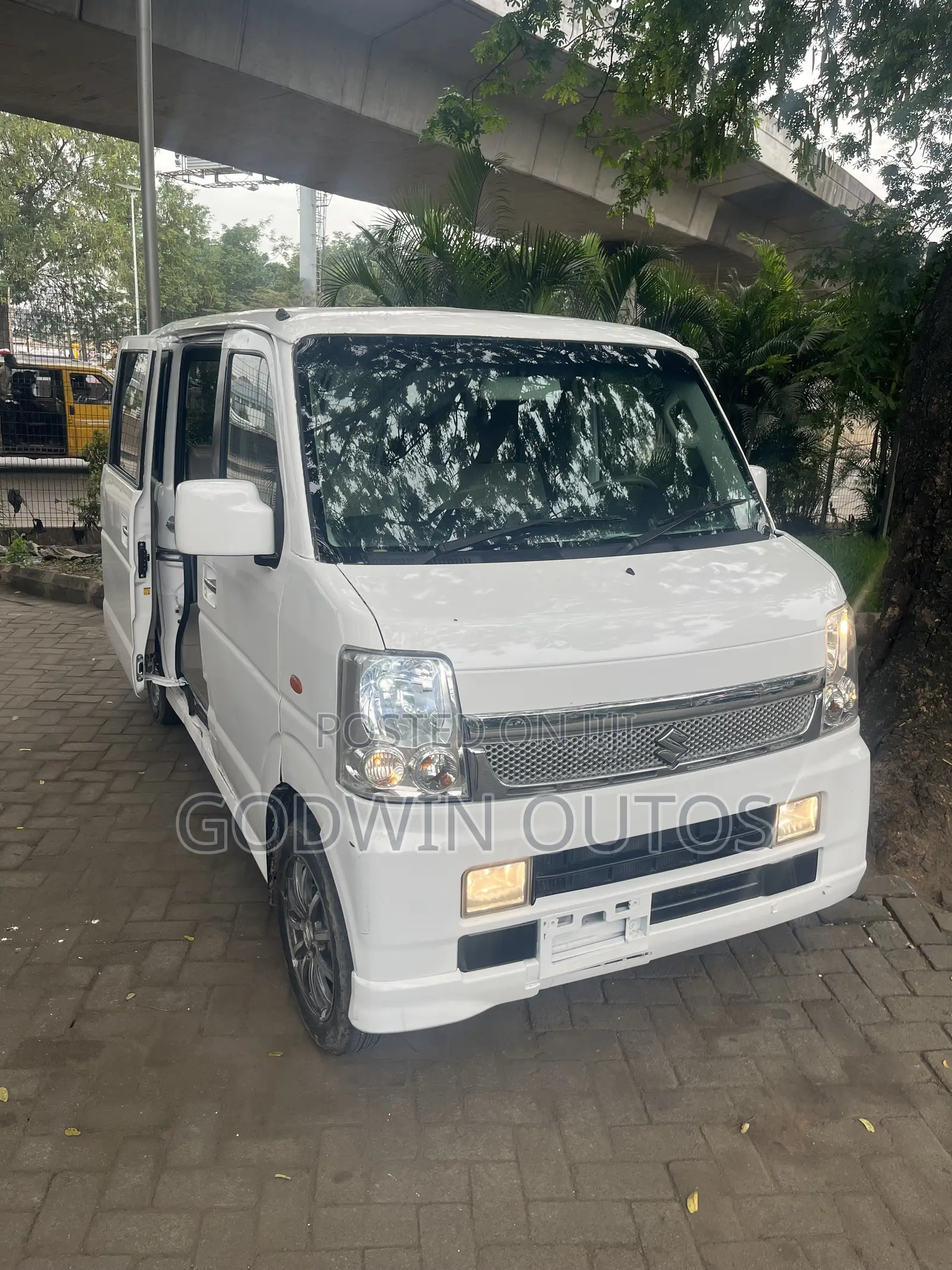 Suzuki Every 2008 White