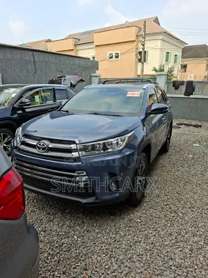 Toyota Highlander 2016 Blue