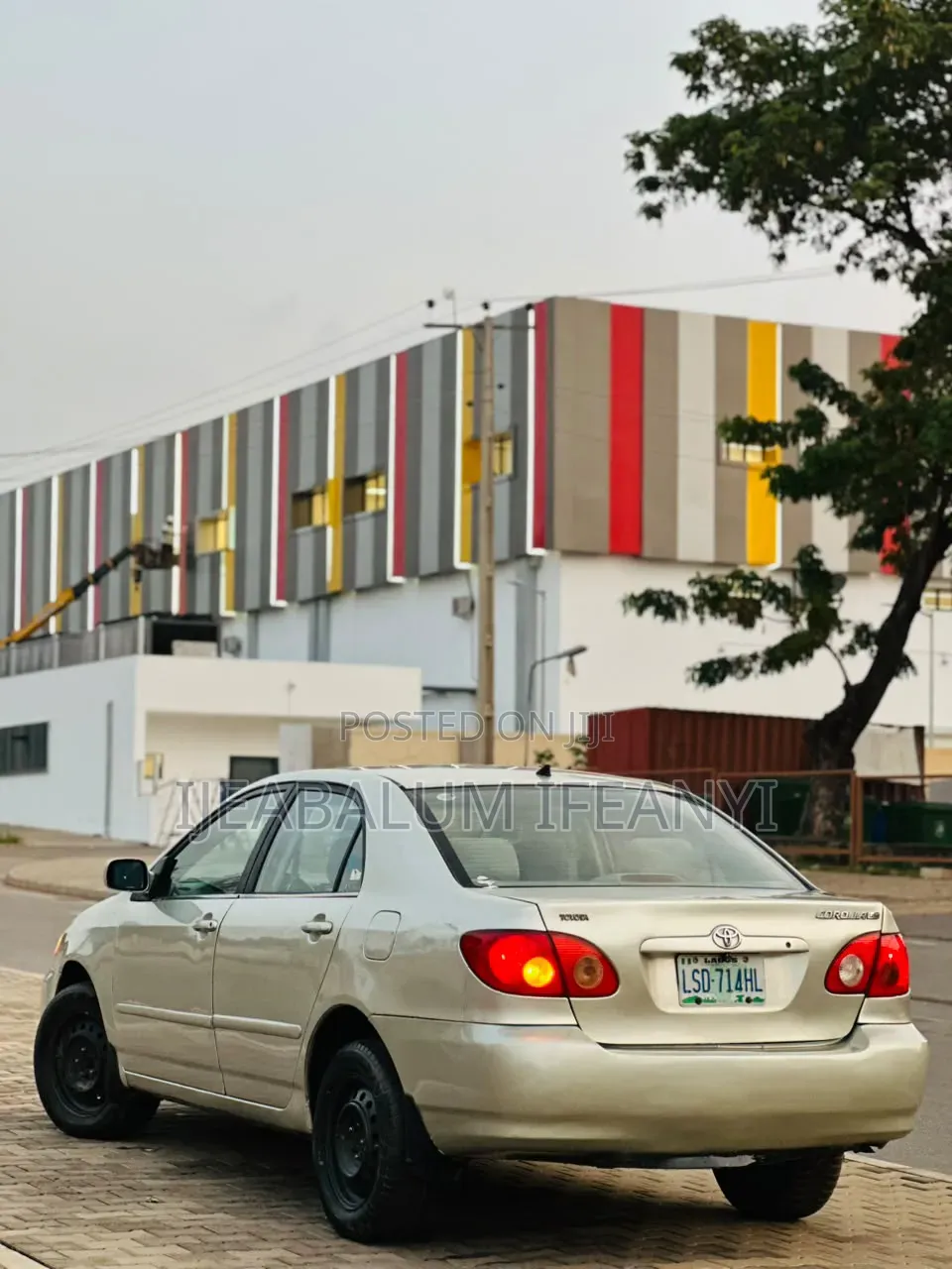 Toyota Corolla 2004 Gold