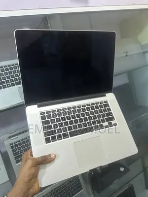 Laptop Apple MacBook Pro 2015 16GB Intel Core i7 SSD 1T