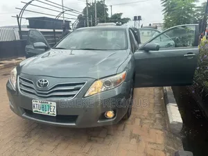 Toyota Camry LE 4dr Sedan (2.4L 4cyl 5A) 2009 Green