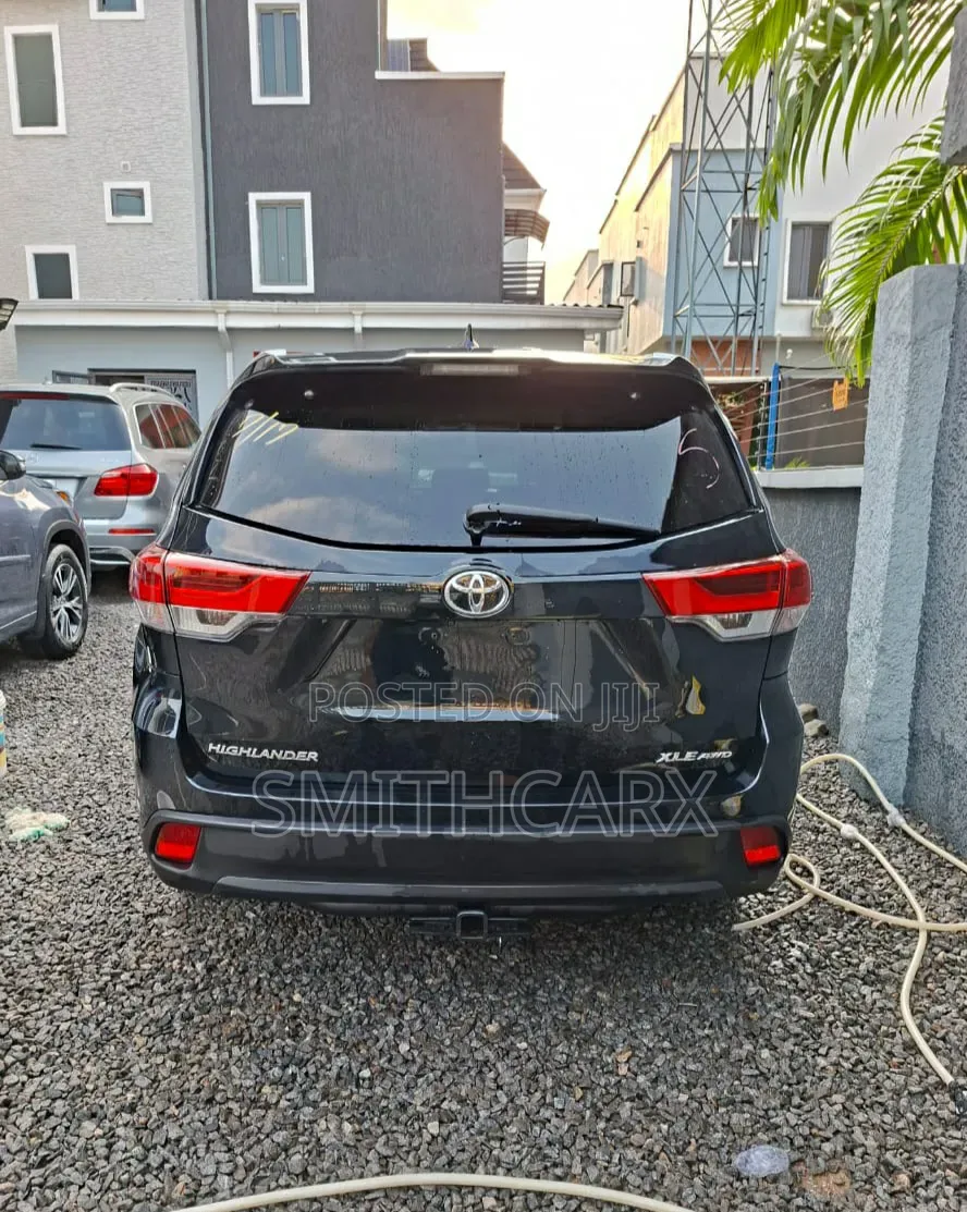 Toyota Highlander 2016 Black