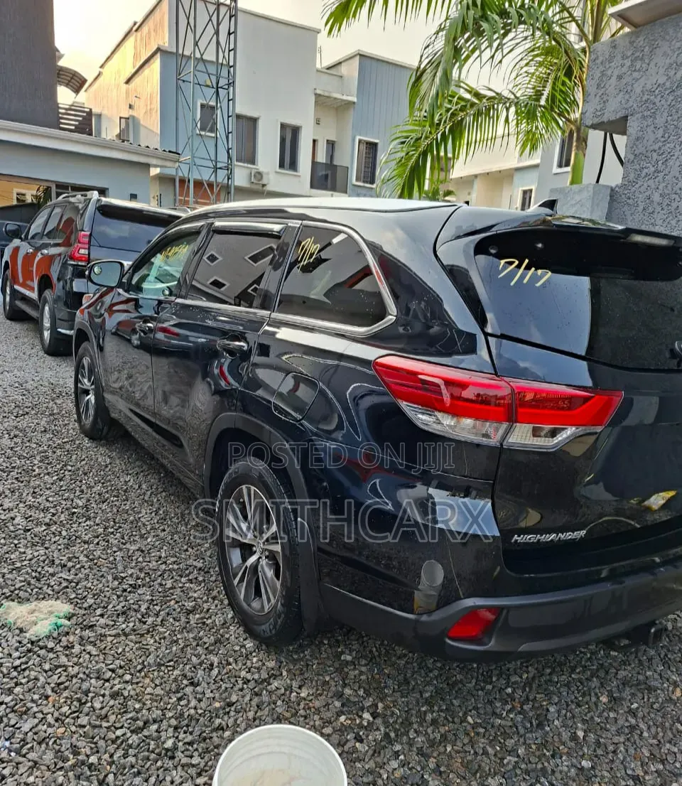 Toyota Highlander 2016 Black