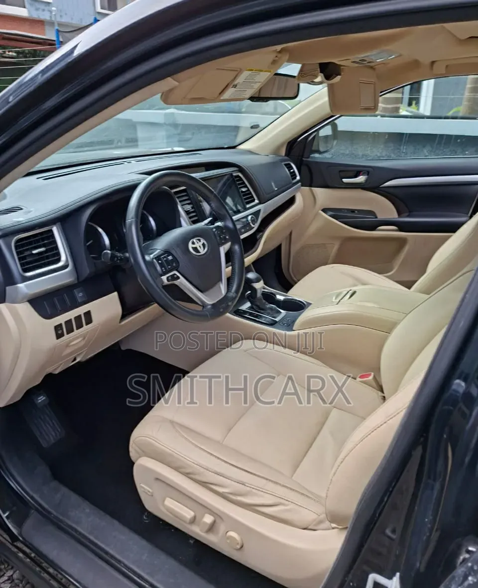 Toyota Highlander 2016 Black