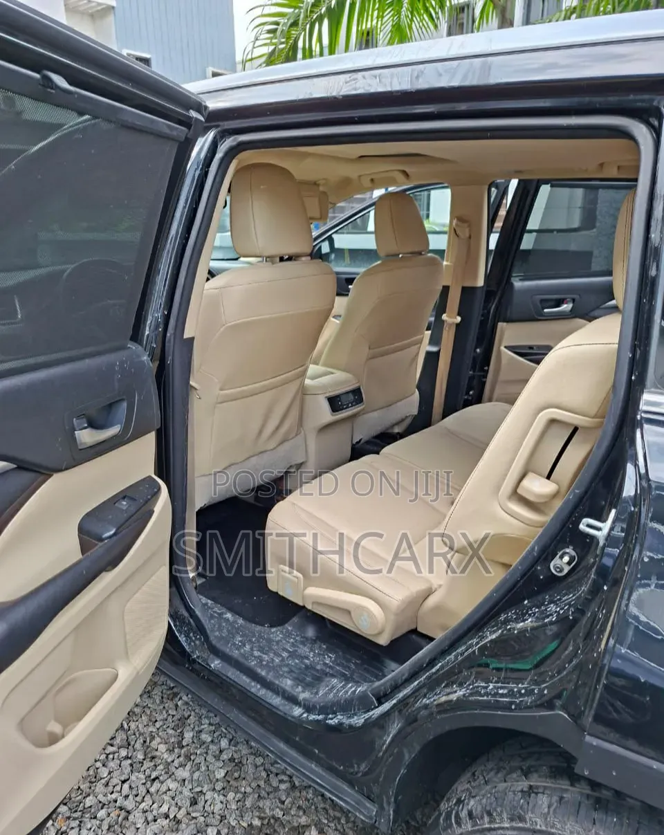 Toyota Highlander 2016 Black