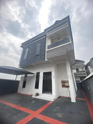 4bdrm Duplex in Lekki for sale