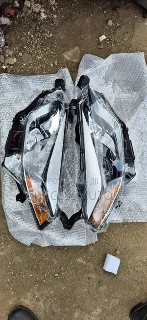 Head Lamp Corolla 2014