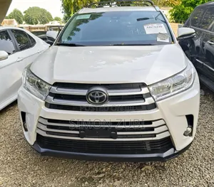 Toyota Highlander Limited 2019 White
