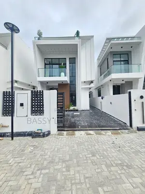 5bdrm Duplex in Lekki for sale