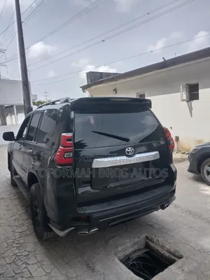 Toyota Land Cruiser Prado 2012 Black