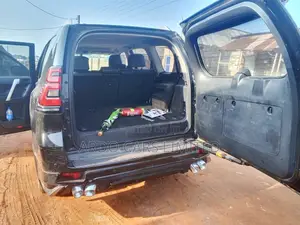 Toyota Land Cruiser Prado 2021 Black