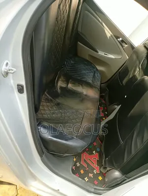 Hyundai Accent 2014 Silver