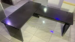 L-Shaped Dark Wooden Executive Office Desk / Workstation
