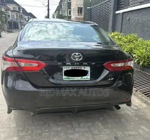 Toyota Camry LE FWD (2.5L 4cyl 8AM) 2018 Black