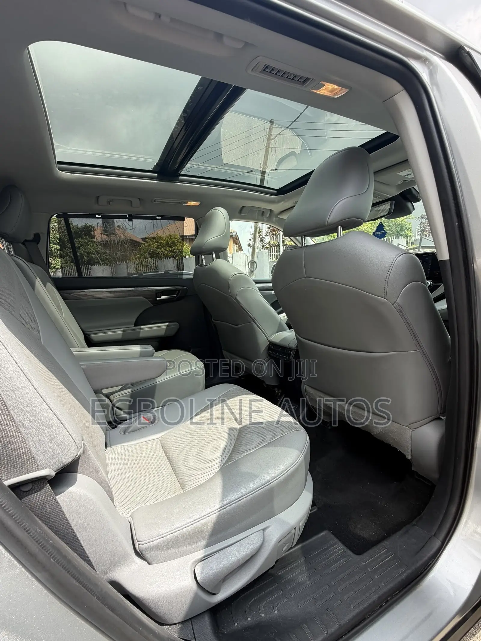 Toyota Highlander Platinum 2021 Silver