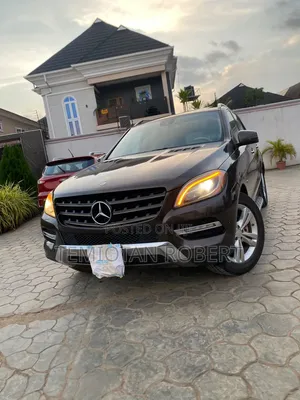 Mercedes-Benz M Class ML350 4MATIC 4dr SUV AWD (3.5L 6cyl 7A) 2015
