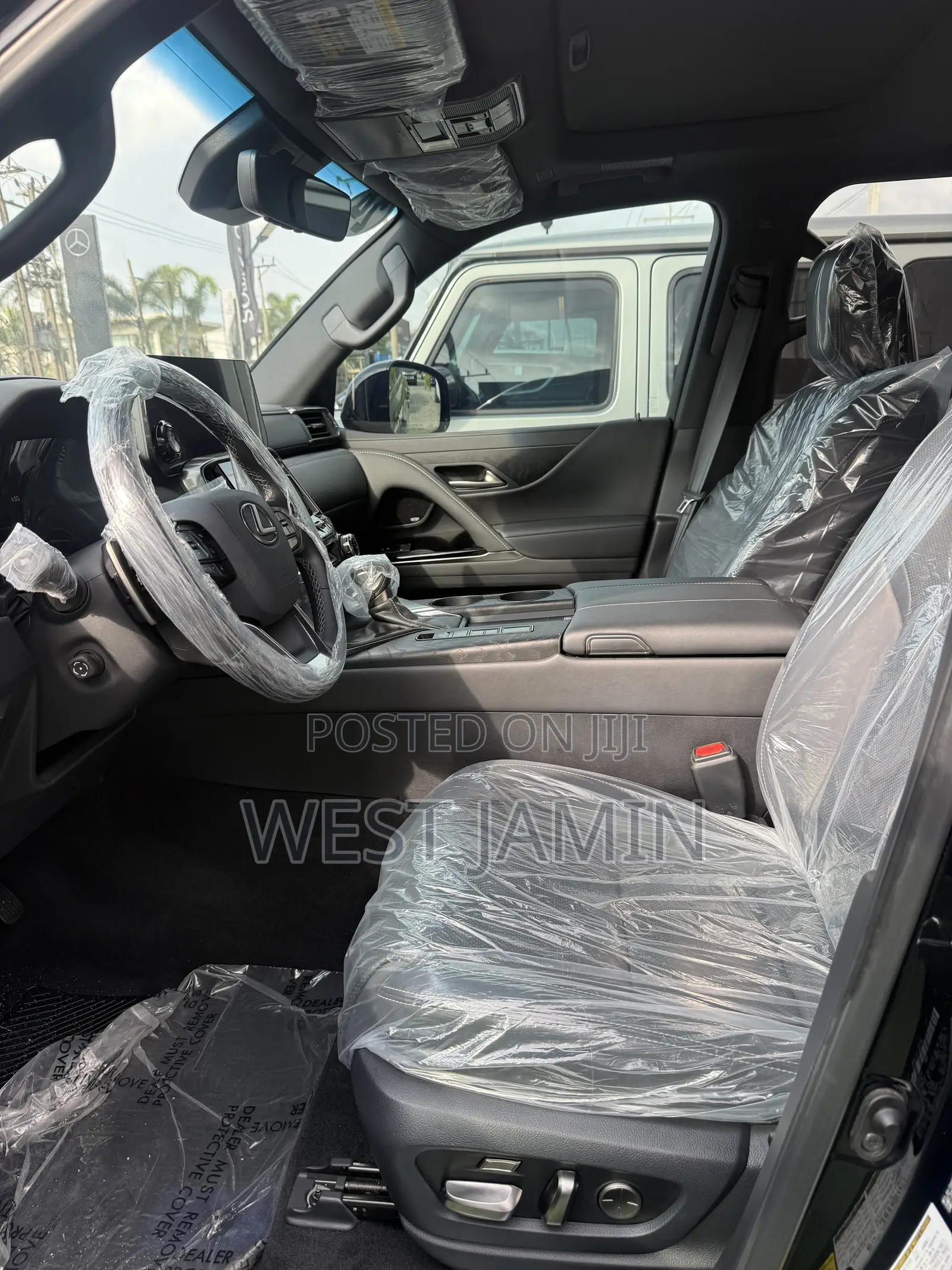 Lexus LX 2024 Black