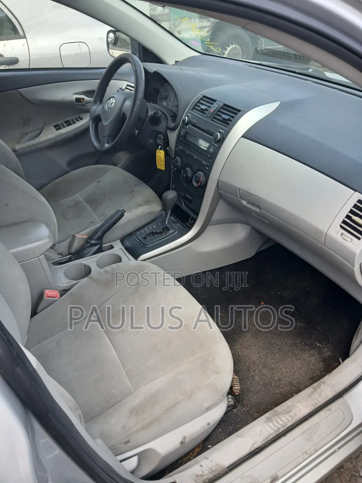 Toyota Corolla 2011 Silver