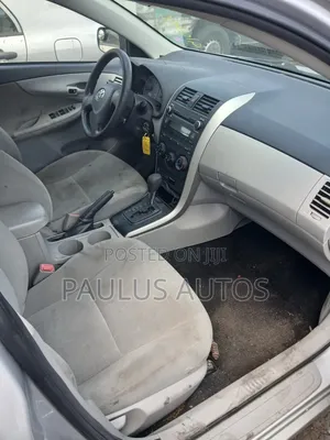 Toyota Corolla 2011 Silver