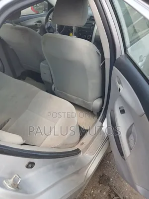 Toyota Corolla 2011 Silver
