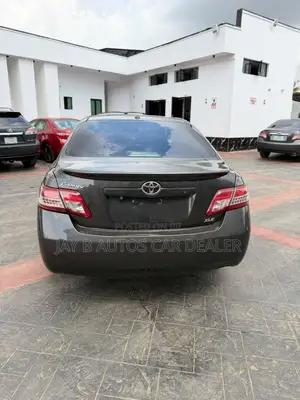 Toyota Camry 2010 Gray