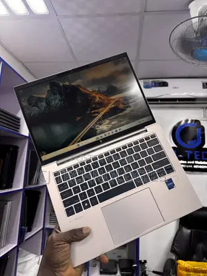 Laptop HP EliteBook 840 G9 16GB Intel Core i5 SSD 512GB