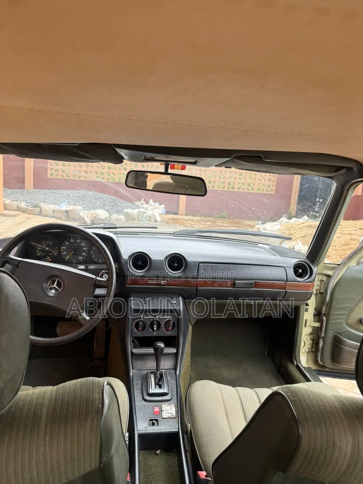 Mercedes-Benz 230E 1982 Green
