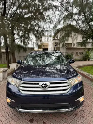Toyota Highlander Limited 2012 Blue