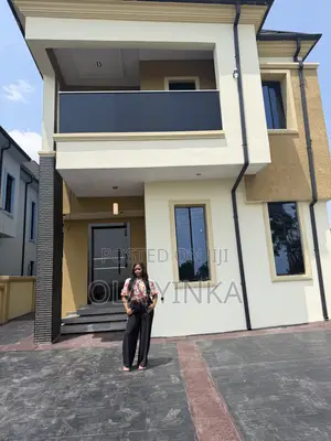 4bdrm Duplex in Calton Gate, Ibadan for sale