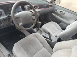Toyota Camry 2000 White