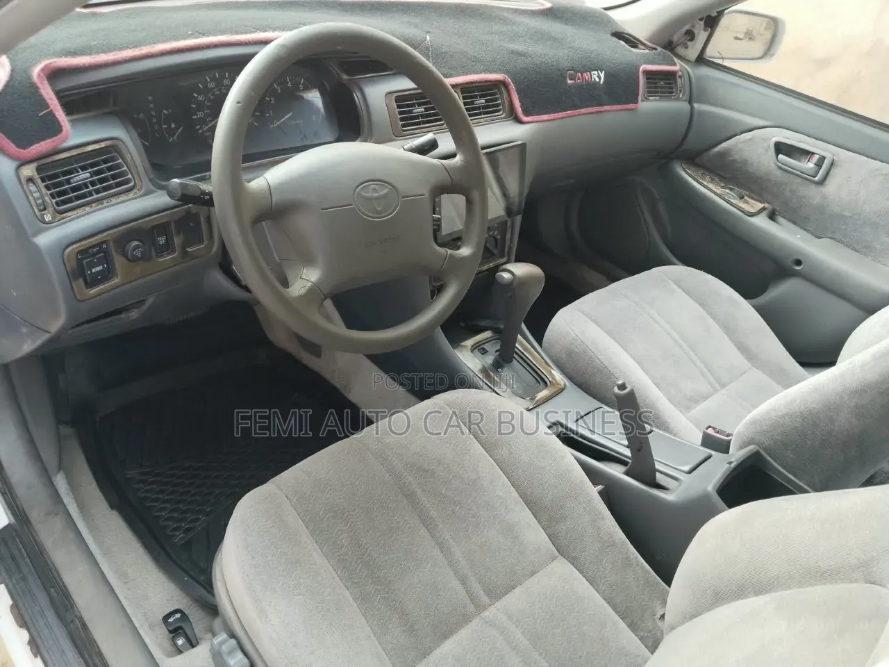 Toyota Camry 2000 White