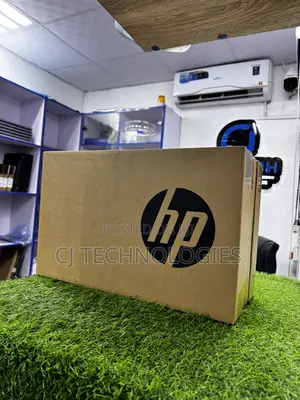 New Laptop HP EliteBook 840 G8 8GB Intel Core i5 SSD 256GB