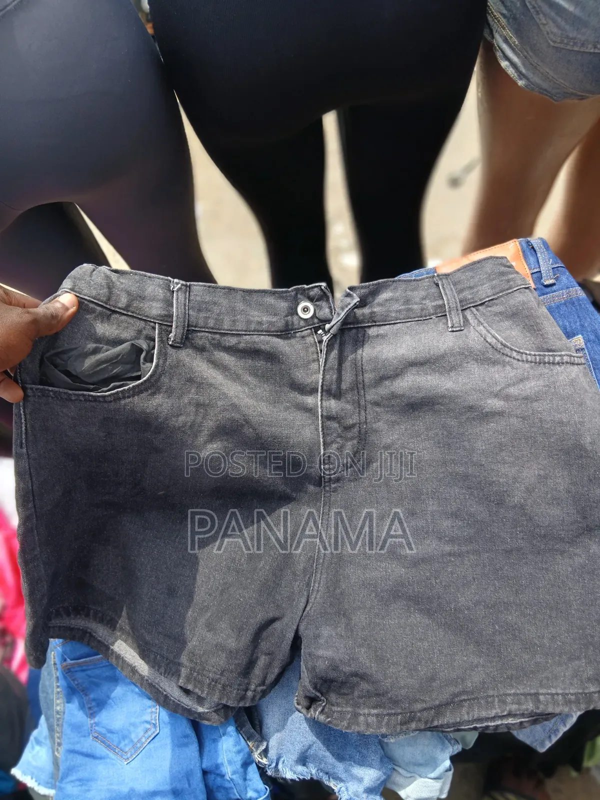 Jean Bumshort