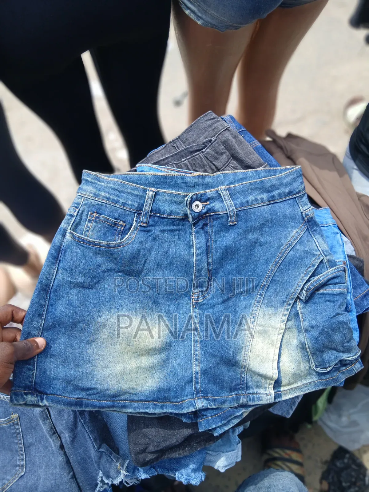 Jean Bumshort