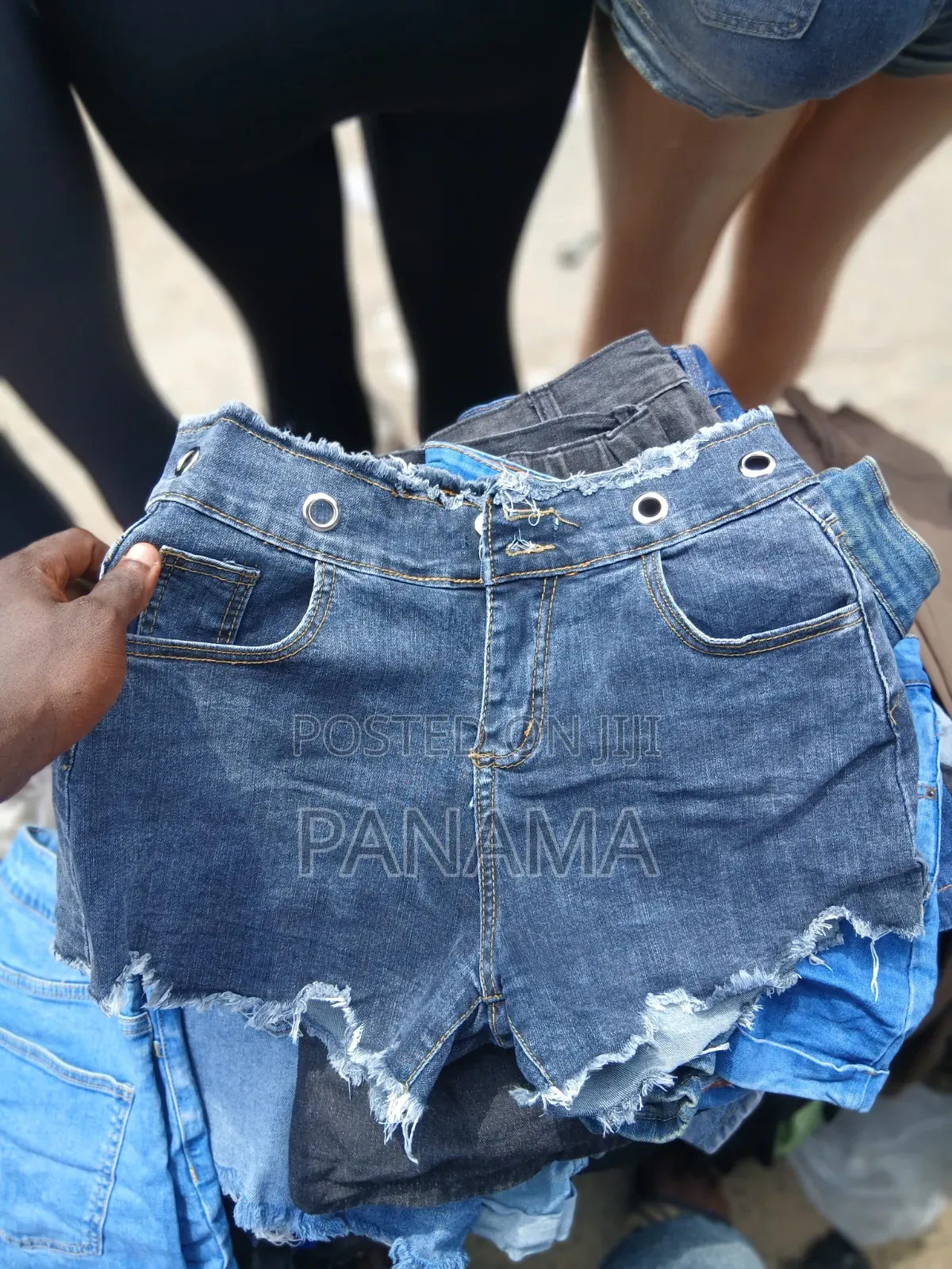 Jean Bumshort