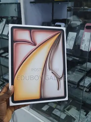 New Apple iPad Air 13 (2026) 128 GB Beige
