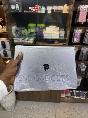 Laptop Apple MacBook Pro 2020 8GB Intel Core i5 SSD 256GB