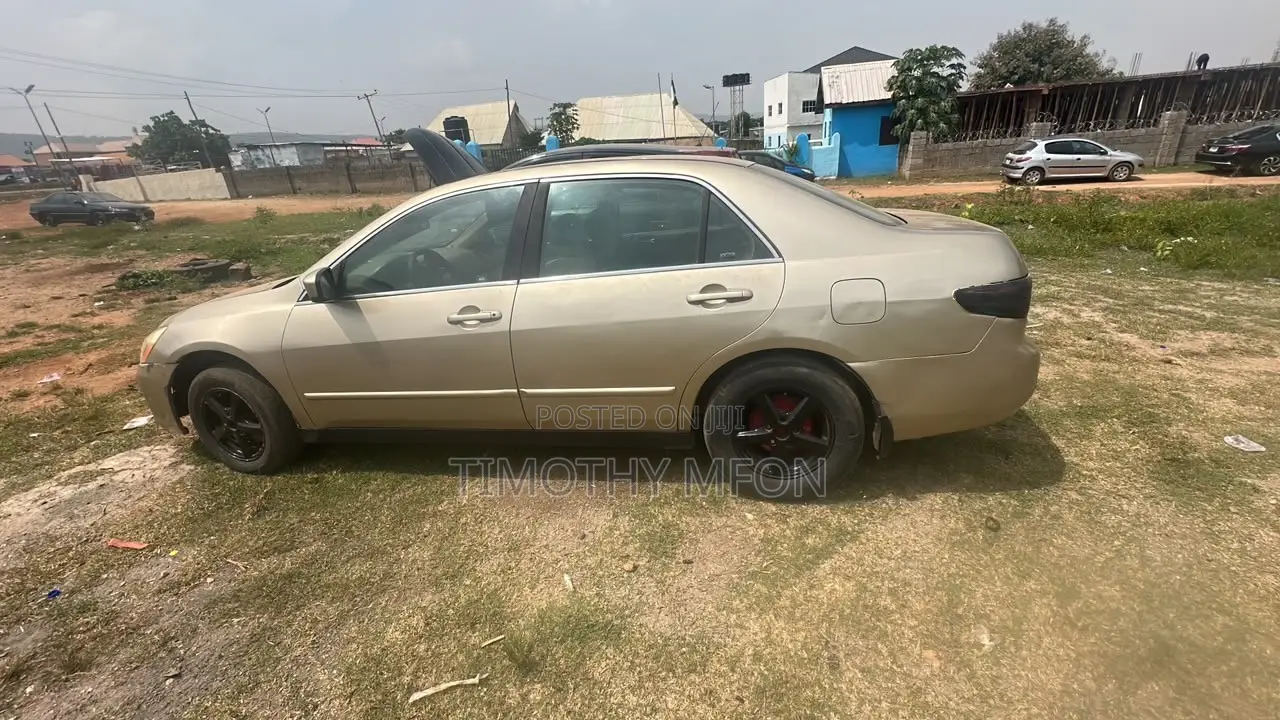 Honda Accord 2007 Gold